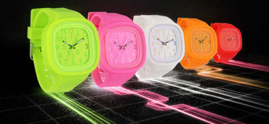 Reloj digital del cuarzo del nuevo silicón de la moda