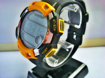 Reloj de Digitaces para hombre deportivo redondo del cuarzo con 24 zonas de hora mundial