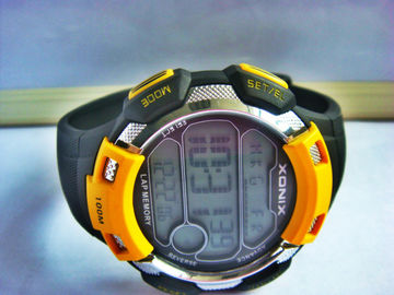 Reloj de Digitaces para hombre deportivo redondo del cuarzo con 24 zonas de hora mundial