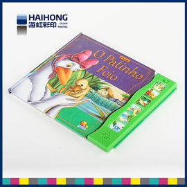Los libros de música duros de los niños de la foto del papel de la cartulina los servicios imprimen y el atar